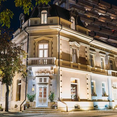Hotel Хотел Театъръ Plewen Exterior foto