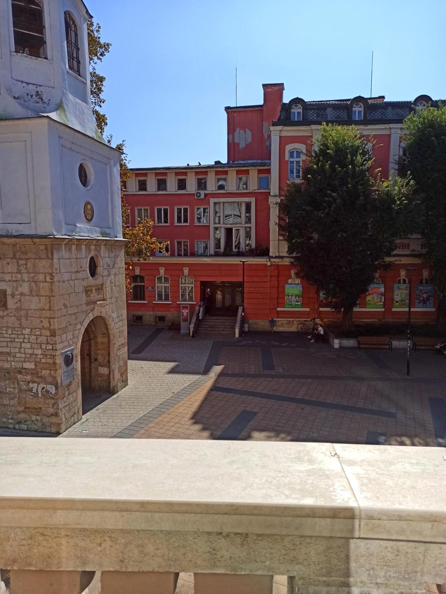 Hotel Хотел Театъръ Plewen Exterior foto
